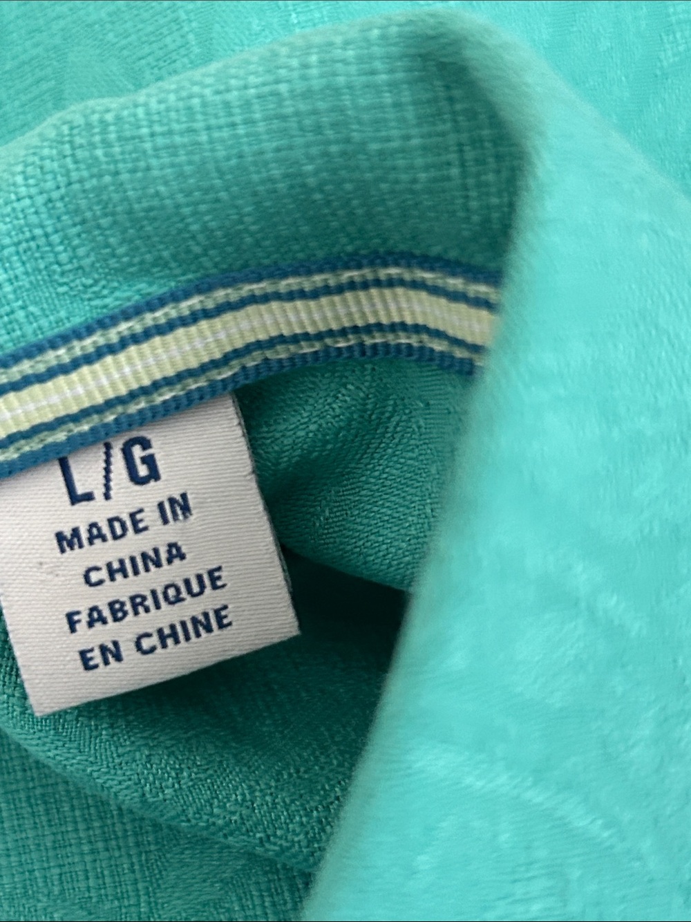 Men’s Tommy Bahama Shirt - Picture 10 of 14